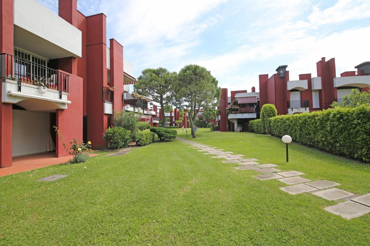 Holiday Sirmione Apartments Экстерьер фото