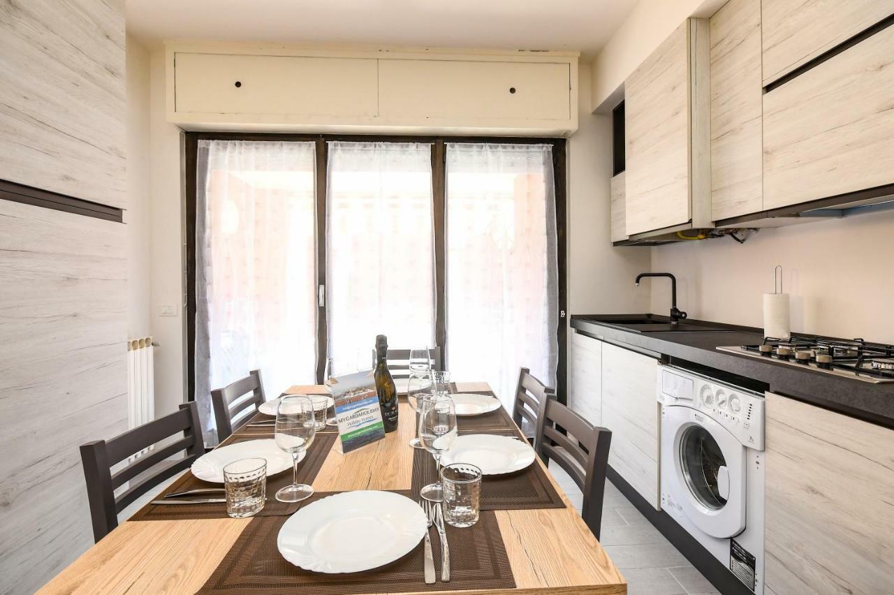 Holiday Sirmione Apartments Экстерьер фото